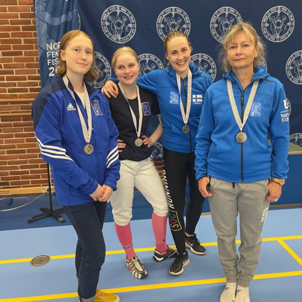 Naisten joukkue Pohjoismaiden Mestaruuskisoissa Tanskassa 2022